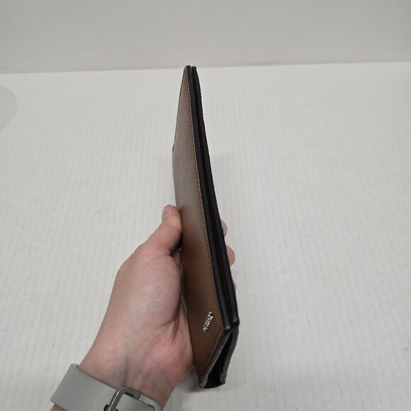 NEW Calvin Klein Tan Genuine Leather Breast Pocket Wallet CheckBook Card Holder - Picture 9 of 9